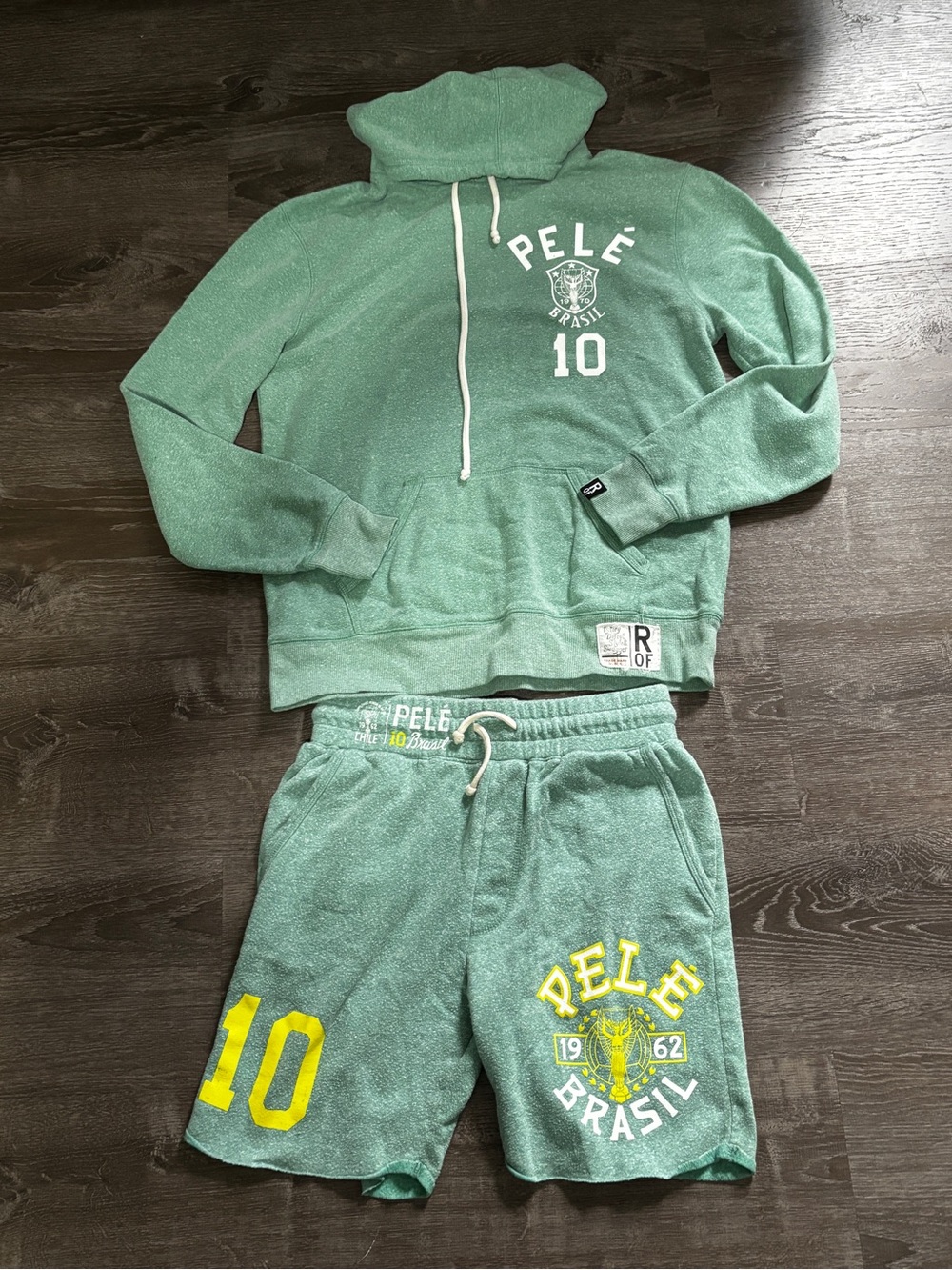 Roots of fight -Pelé Brasil Green Heather Hoodie & Shorts Set